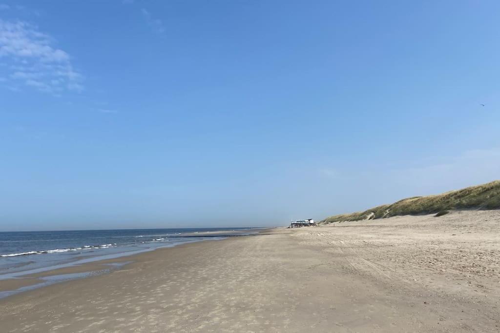 Strandhuisje Freek, 900 M Van Zee En Strand Каллантсог Экстерьер фото