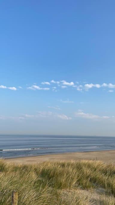 Strandhuisje Freek, 900 M Van Zee En Strand Каллантсог Экстерьер фото
